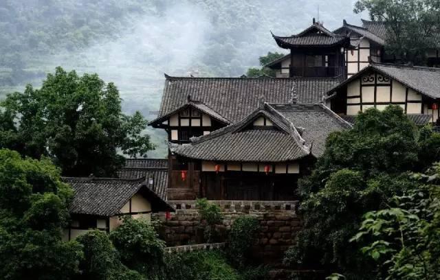 葵花嫌电影票太贵要去退票,不想前台不让退不说,还把男友气走了-最新热点话题讨论平台